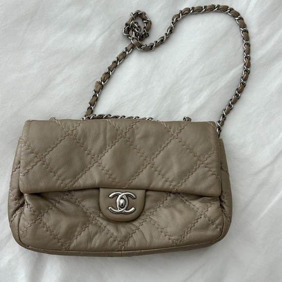 Chanel Ultra Stitch Flap Bag - Picture 5 of 8
